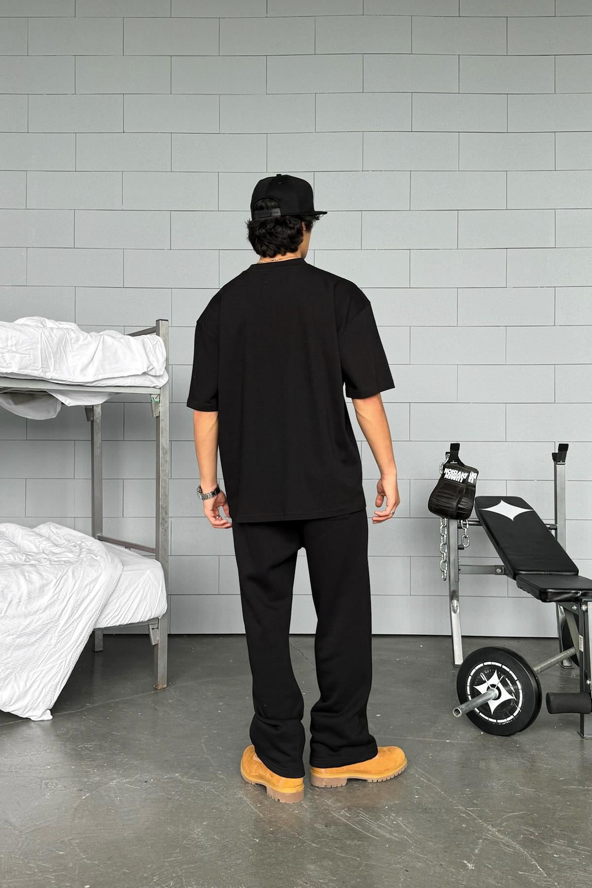 Basic Black Oversize T-Shirt