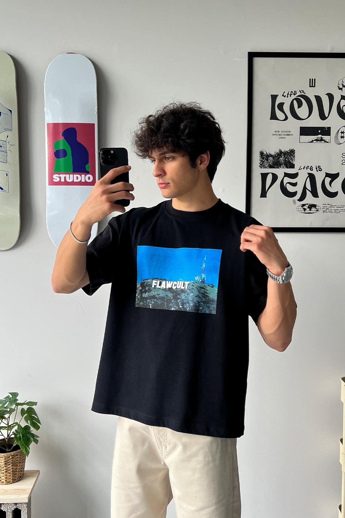 Flaw in Hollywood Printed White Oversize T-Shirt