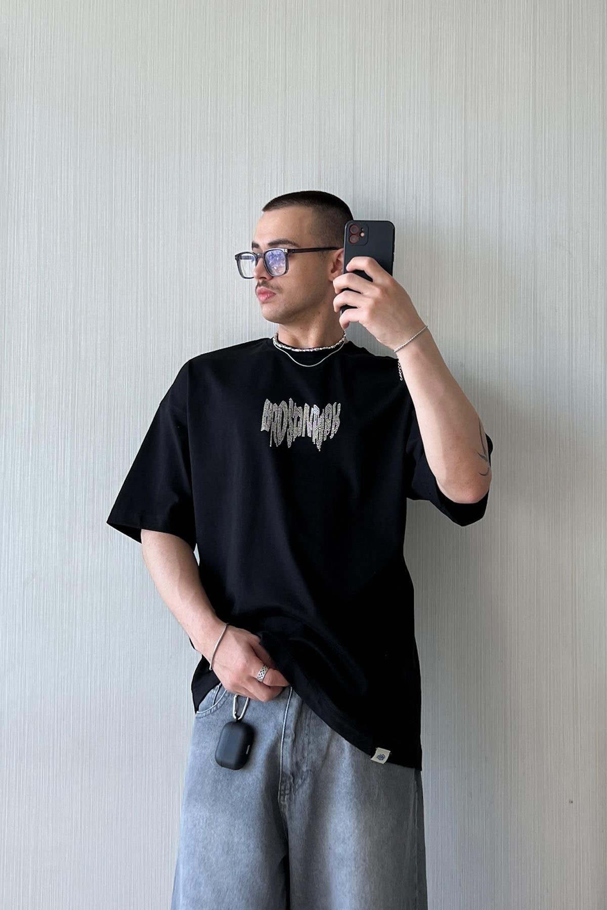 Fluid Sign Stone Embroidered Ecru Oversized T-Shirt