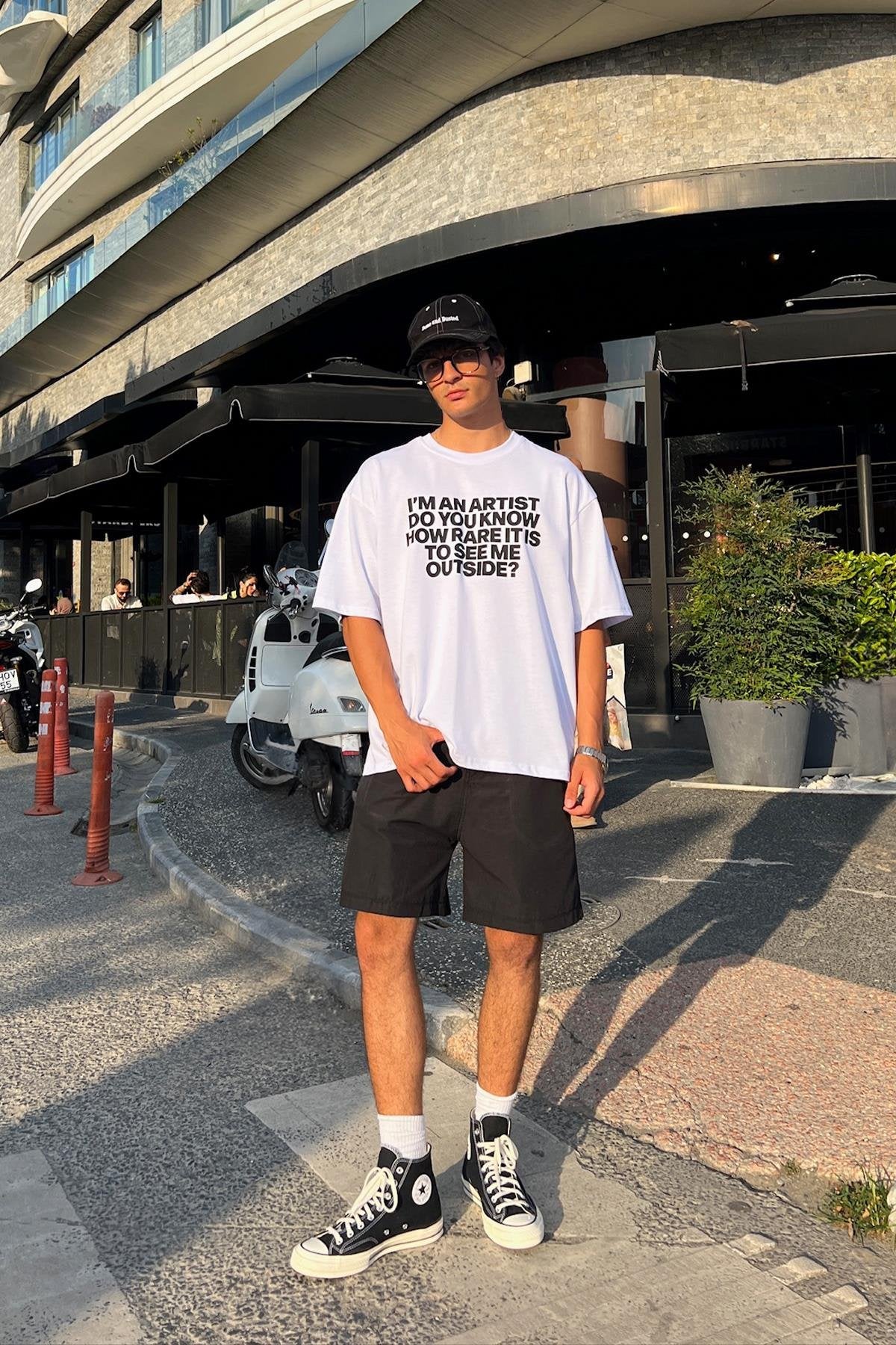 I'm an Artist Printed White Oversize T-Shirt