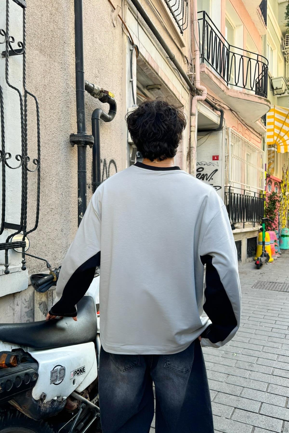 Sports Printed Block Sleeve V Neck Long Sleeve T-Shirt