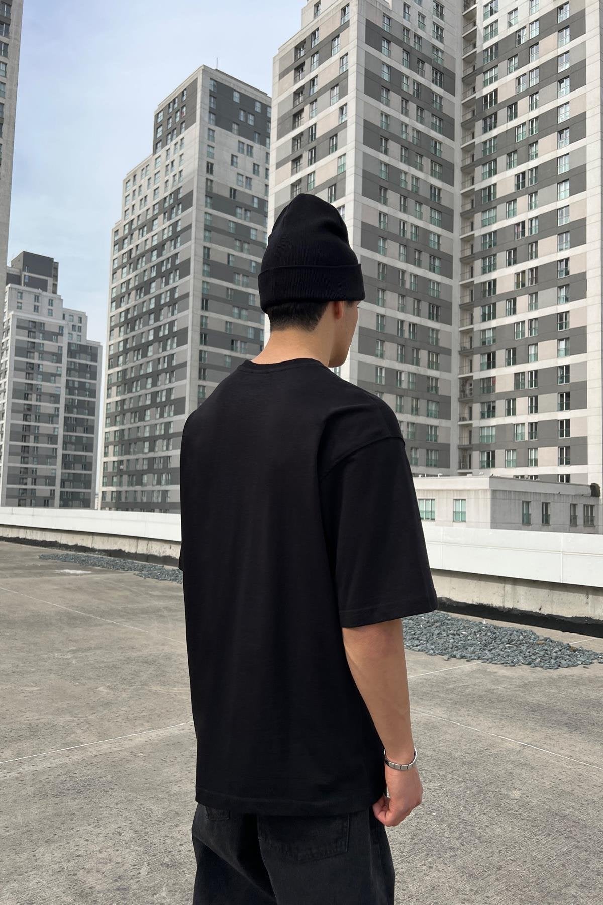 Basic Black Oversize T-Shirt