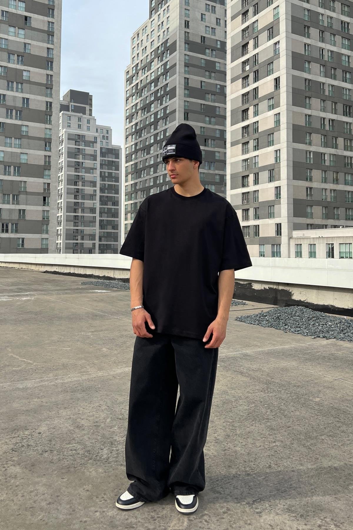 Basic Black Oversize T-Shirt