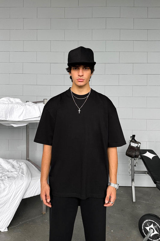 Basic Black Oversize T-Shirt