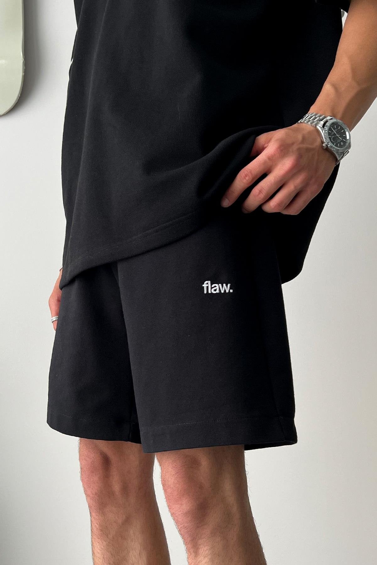 Embroidered Black Oversize Basic Shorts