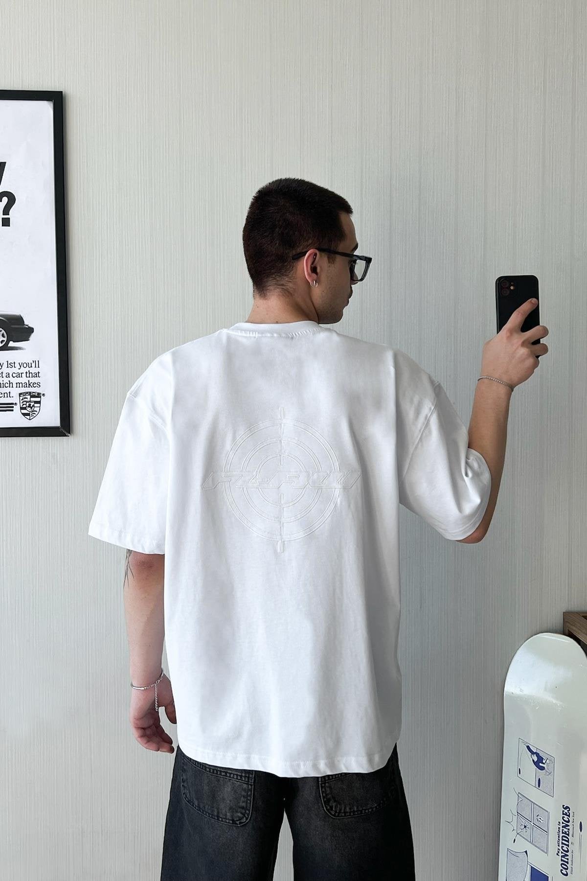 Flaw Target Embroidered White Oversize T-Shirt