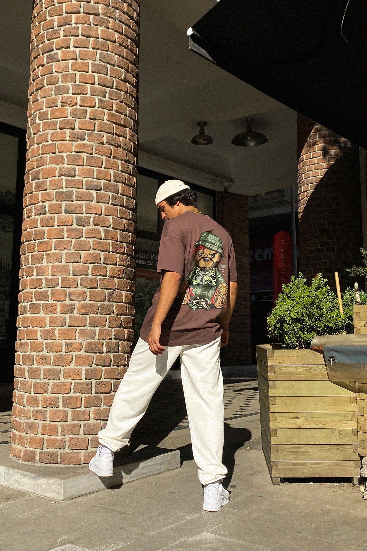 Gangsta Bear Back Printed Oversize Tshirt