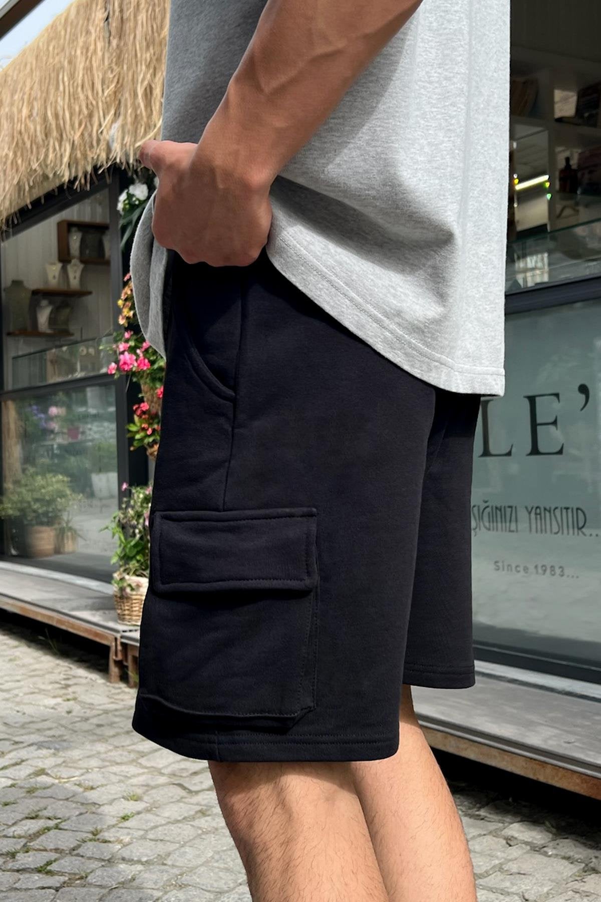 Premium Daily Cargo Pocket Basic Black Shorts